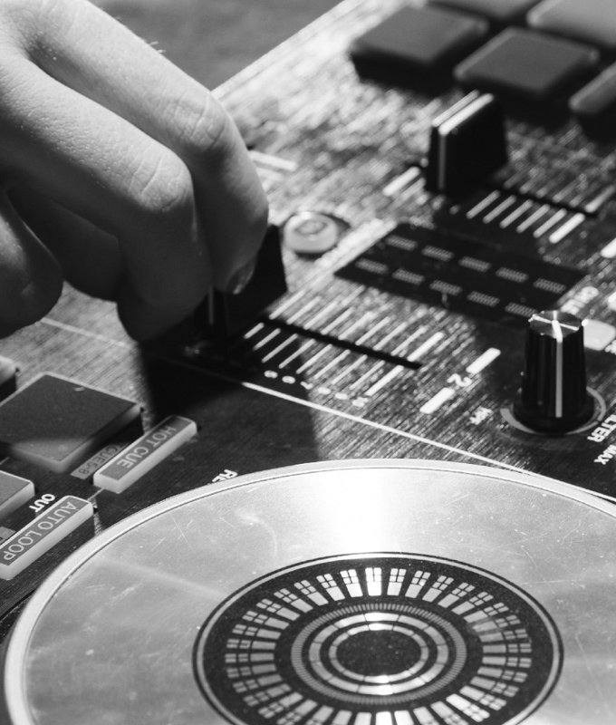 Ambiance festive, concerts et jeu de bar O'Temple Bar